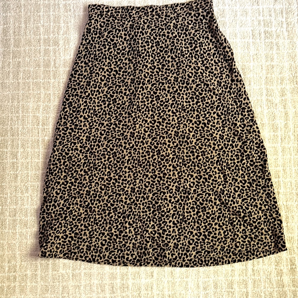 Old Navy Leopard Print A-line Skirt (M)